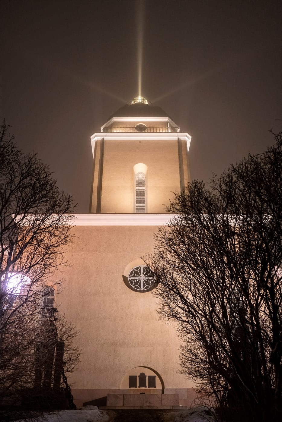 One beam of light over Suomenlinna
